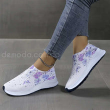 Cargar imagen en el visor de la galería, Zapatillas con decoración de gemas, livianos y estampado de flores