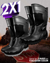 Cargar imagen en el visor de la galería, Botas Impermeables Racing 2x1®: Lleva 1 Par y de regalo llevas 1 Par adicional ¡GRATIS!