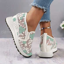 Cargar imagen en el visor de la galería, Zapatillas Ultra-Transpirables La solución definitiva para pies frescos en clima cálido. Material ultra-transpirable que mantiene tus pies secos todo el día.
