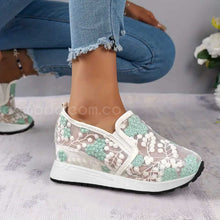 Cargar imagen en el visor de la galería, Zapatillas Ultra-Transpirables La solución definitiva para pies frescos en clima cálido. Material ultra-transpirable que mantiene tus pies secos todo el día.

